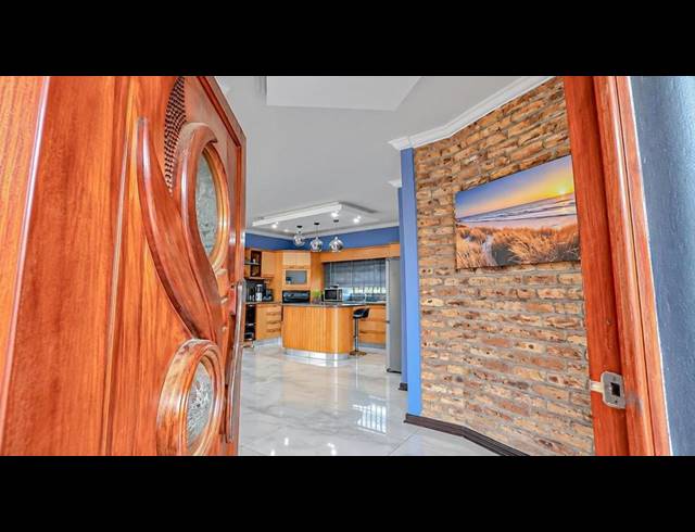 3 BEDROOM FREESTANDING FOR SALE IN MEER EN SEE